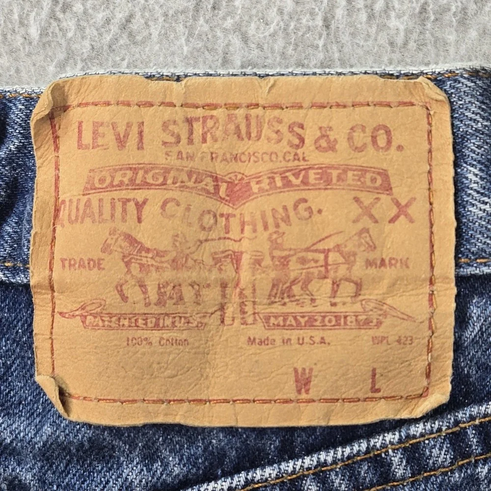 Levis Jeans Mens 24x30 Blue Straight‎ Regular Vintage Made In USA Medium Wash